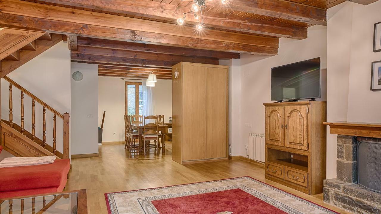 Saplan Real Estate Montlude Apartment Les Ngoại thất bức ảnh